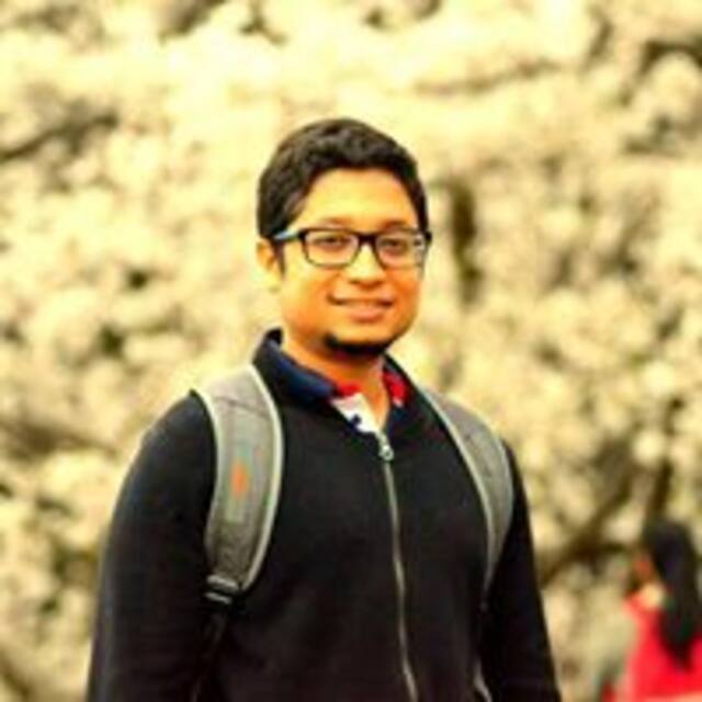 We went for a photoshoot with Hue and Jason for our first wedding anniversary and we were not disappointed! Hue was extremely professional and found beautiful angles and positions that we could have not have found on our own. The final photos were of the highest quality and provided us with beautiful mementos of our trip to Vancouver.